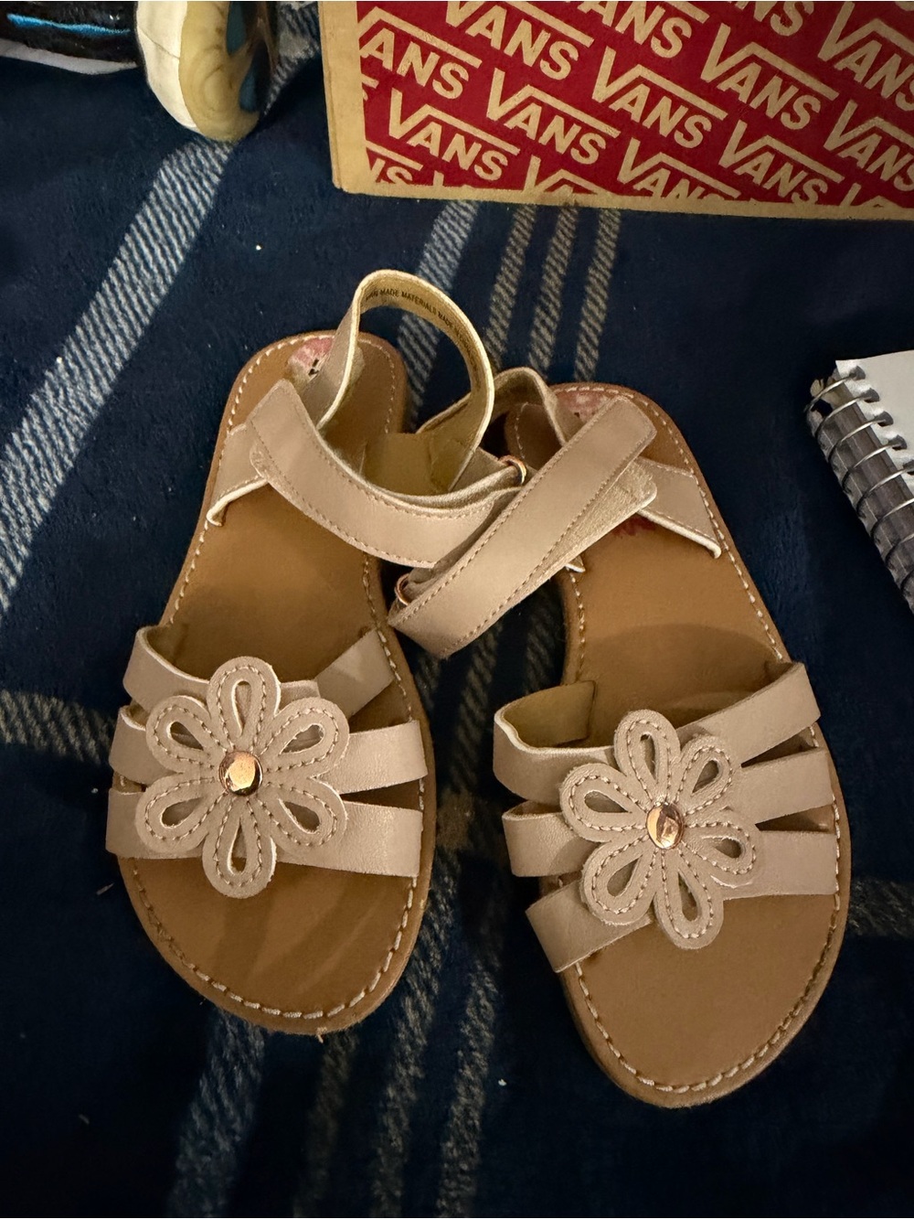 Girls' Flower Applique Strap Sandals in Light Tan